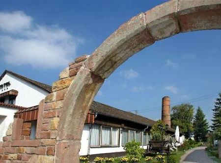 Hotel Gutshof Ziegelhuette Edenkoben Esterno foto