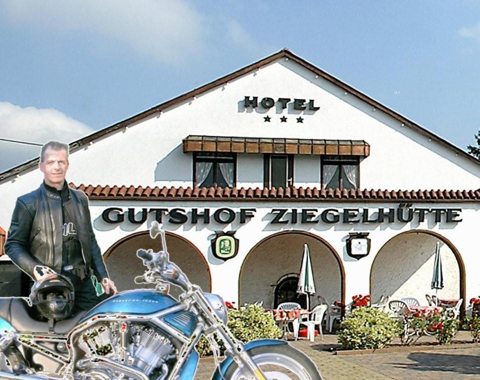 Hotel Gutshof Ziegelhuette Edenkoben Esterno foto