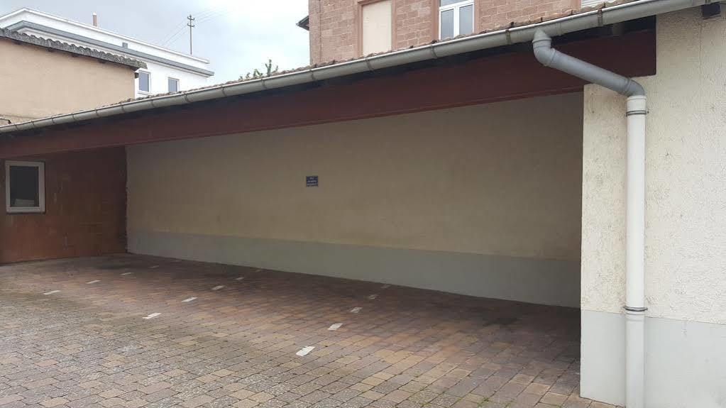 Hotel Gutshof Ziegelhuette Edenkoben Esterno foto